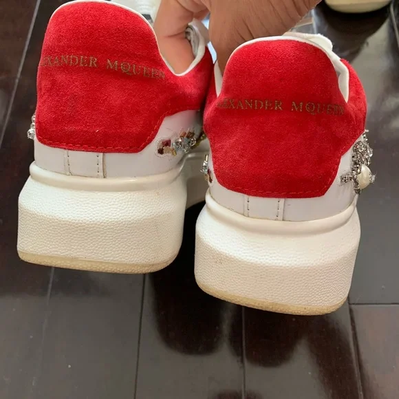 Shoes - Picture 3 of 4